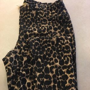 Cropped pant leopard print